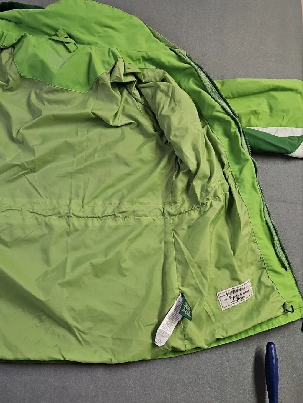 L.L. Bean Two-Tone Green Hooded Girls Winter Snow Ski Jacket